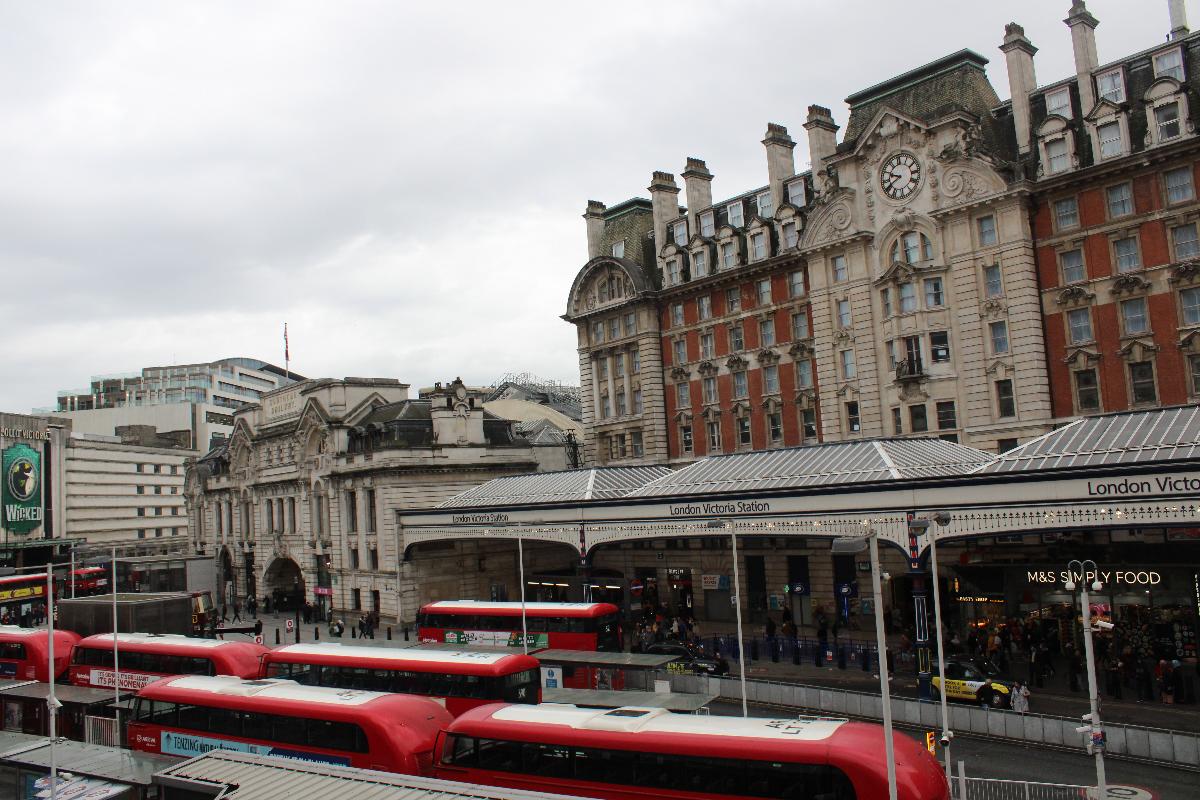 London Victoria Station: The Ultimate Visitor Guide