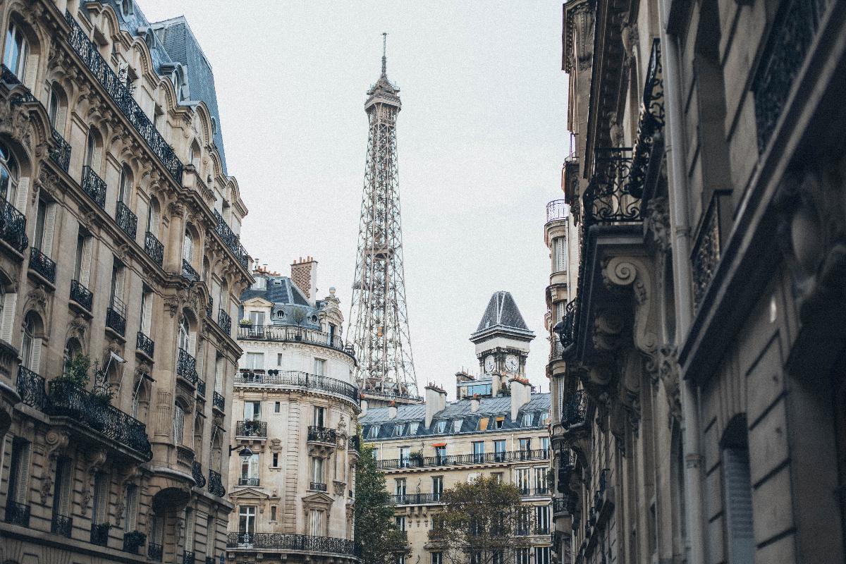 Nannybag - The 5 Best Walking Tours in Paris
