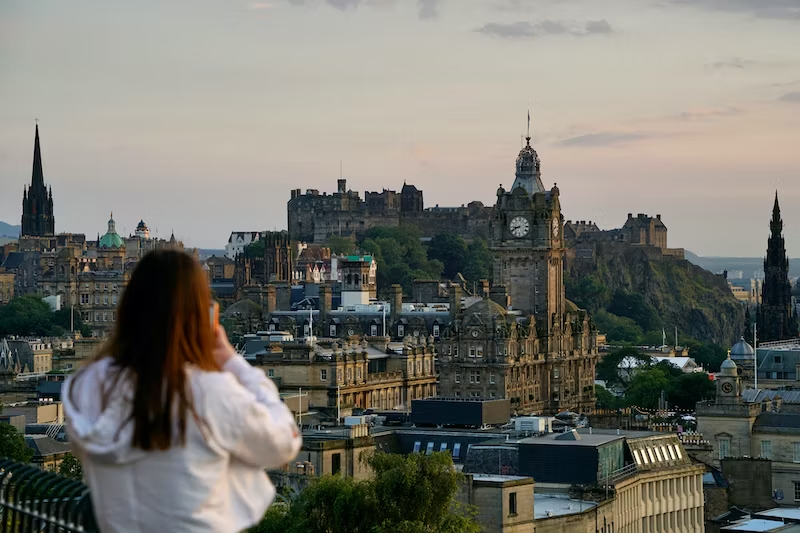 Edinburgh: A Guide To Unraveling the City's Rich History