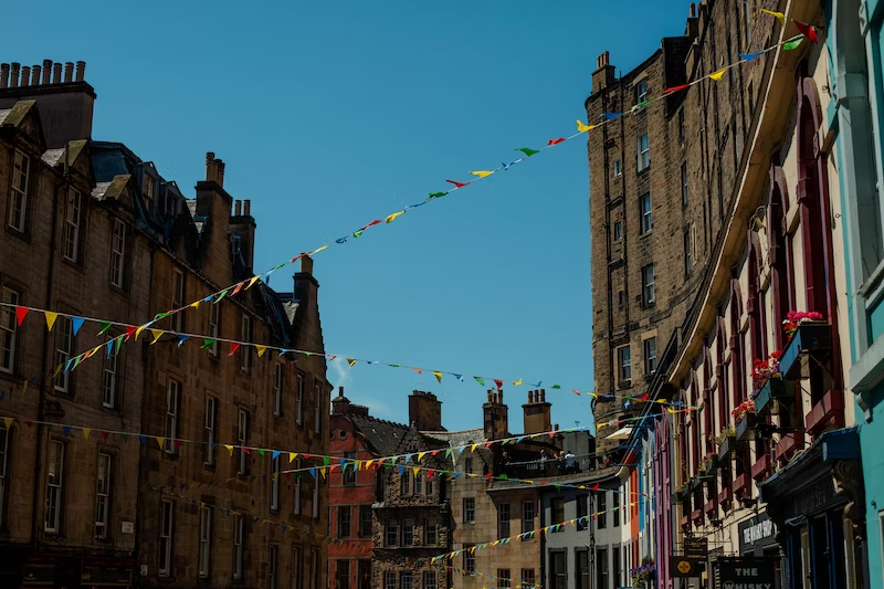 10 Ideal Spots To Go Shopping for Souvenirs in Edinburgh