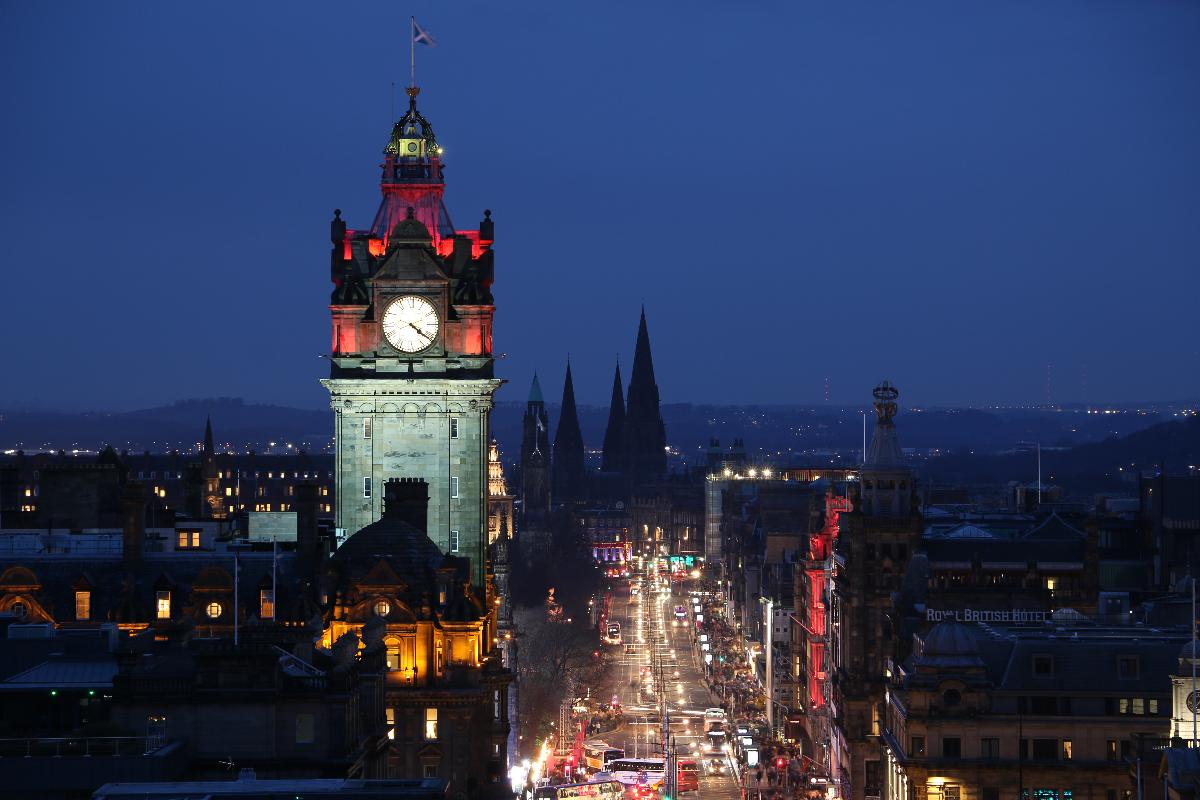 Top Bars and Clubs to Discover Edinburgh's Vibrant Nightlife