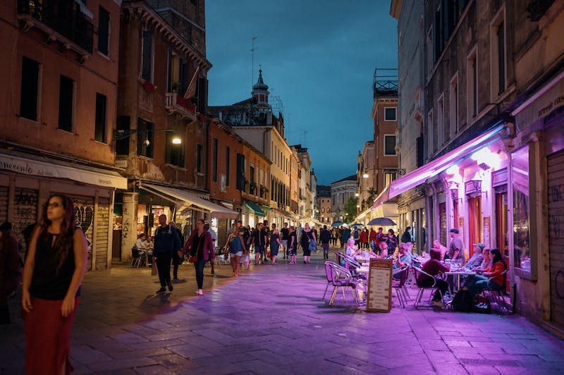 Venice's Nightlife: 15 Bars & Spots For Live Performances