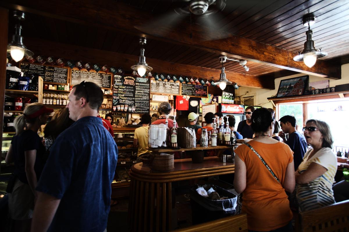 Where to Go Out in Boston: 13 Historic Pubs and Taverns