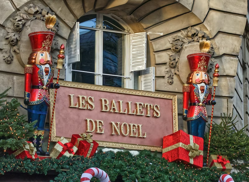 Paris' Best Christmas 2023 Activities: Yes, Food is a Must